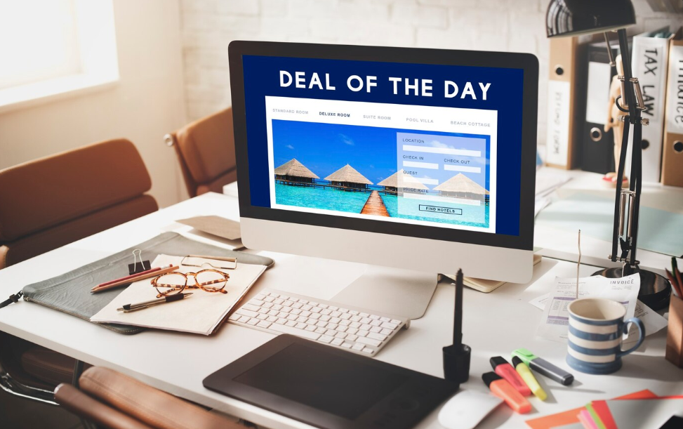 Screen showing "Deal of the Day" on one of the best daily deal websites